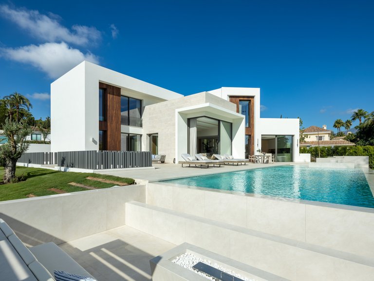 Villa for Sale in Marbella, Malaga 38
