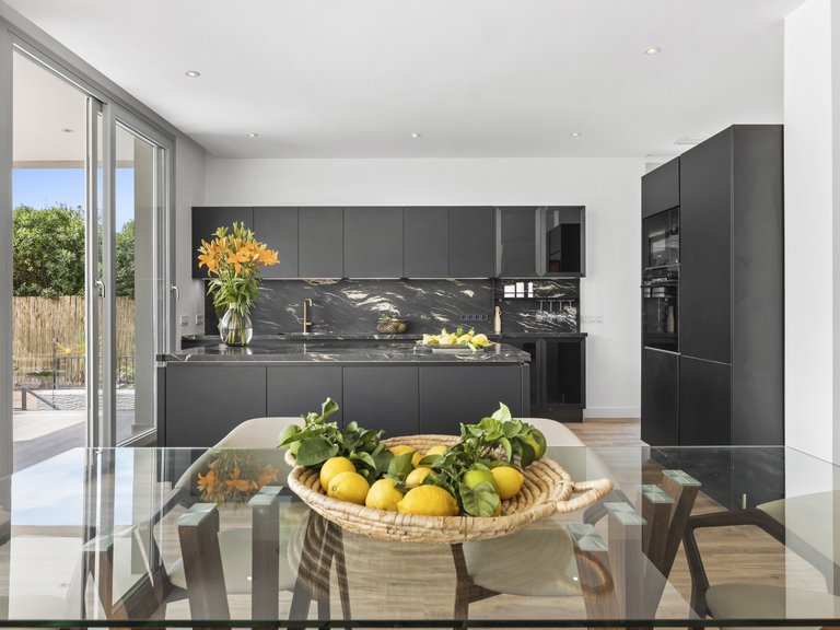 Villa for Sale in San Pedro De Alcantara, Malaga 12