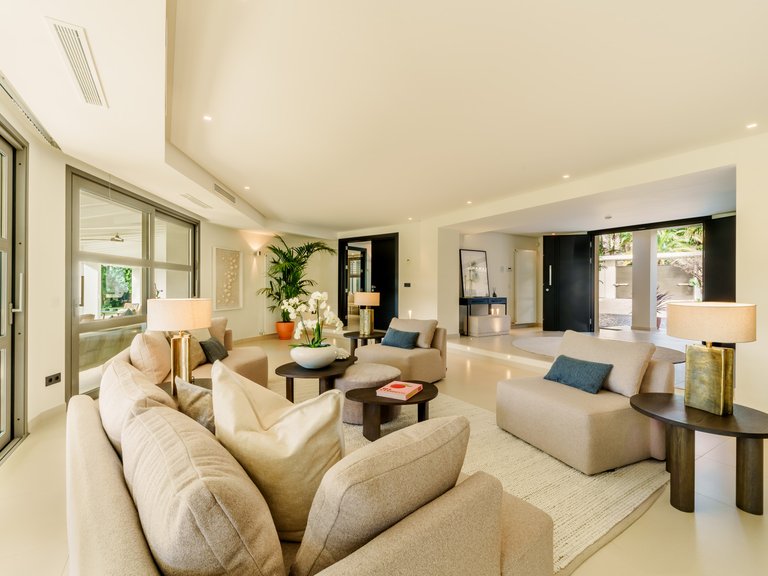 Villa for Sale in Marbella, Malaga 18