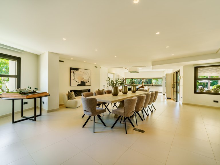 Villa for Sale in Marbella, Malaga 3