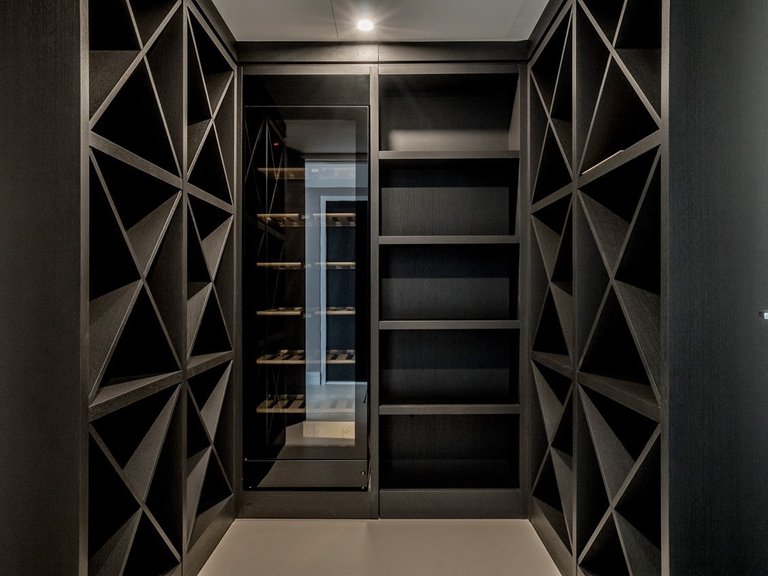 Villa for Sale in Marbella, Malaga 24