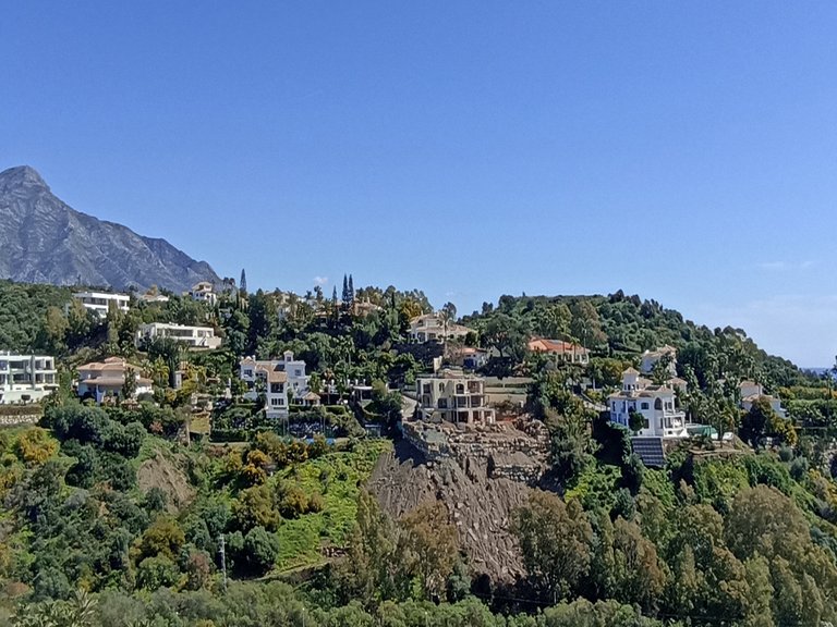 Penthouse for Sale in Benahavis, Malaga 22