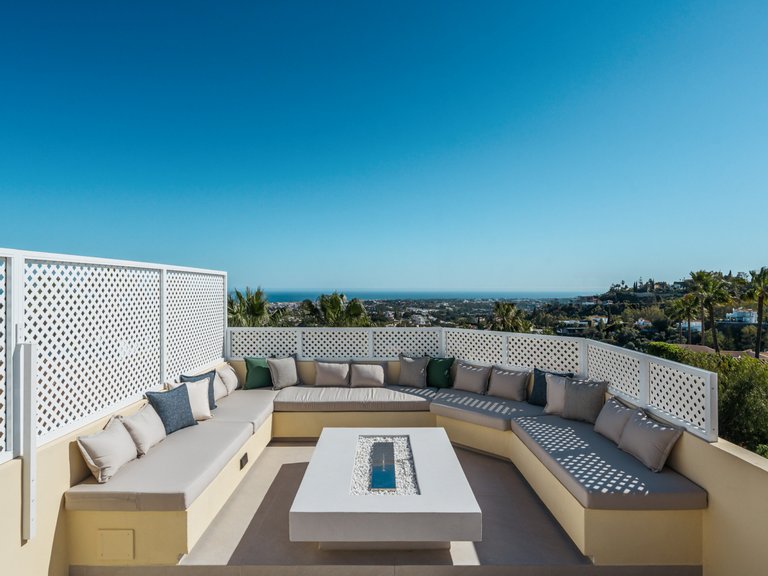 Town House for Sale in Benahavis, Malaga 17