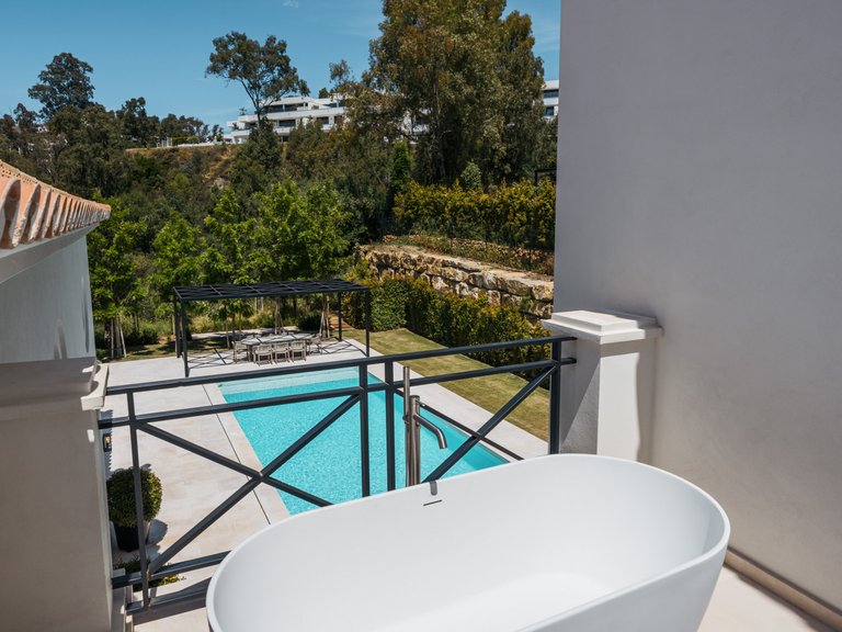 Villa for Sale in Marbella, Malaga 28