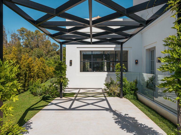 Villa for Sale in Marbella, Malaga 16