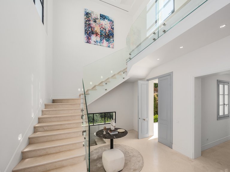 Villa for Sale in Marbella, Malaga 25