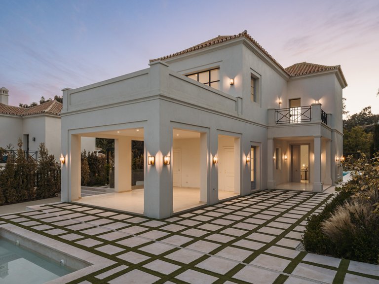 Villa for Sale in Marbella, Malaga 18
