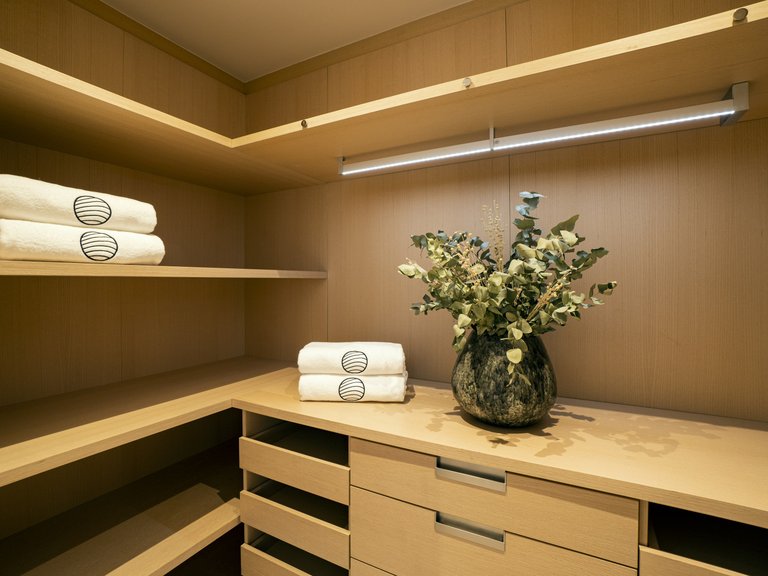 Apartment for Sale in Benahavis, Malaga 12