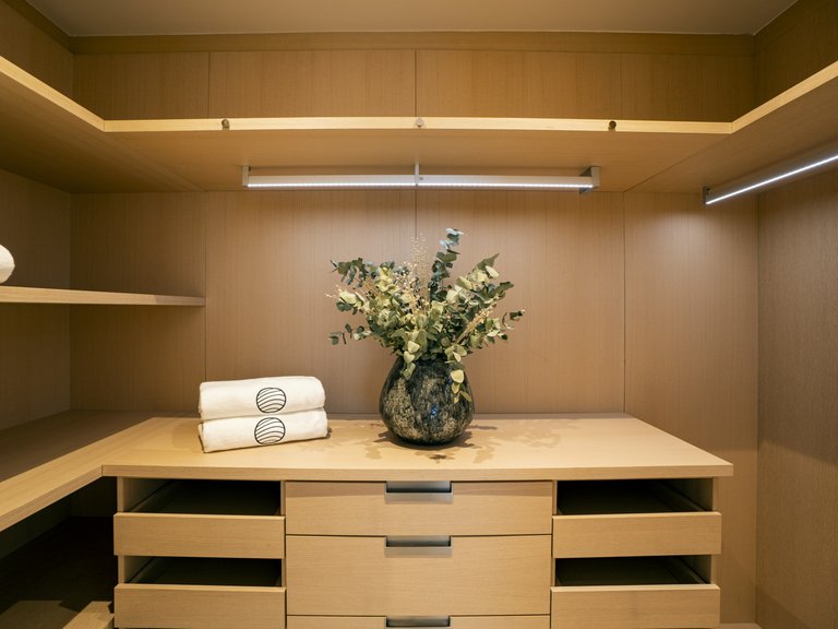 Apartment for Sale in Benahavis, Malaga 11