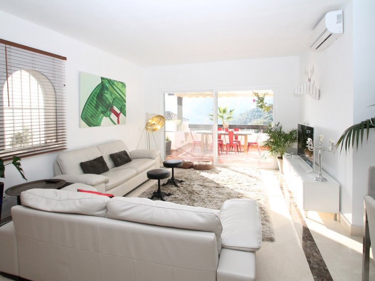 Town House for Sale in Istan, Malaga 14
