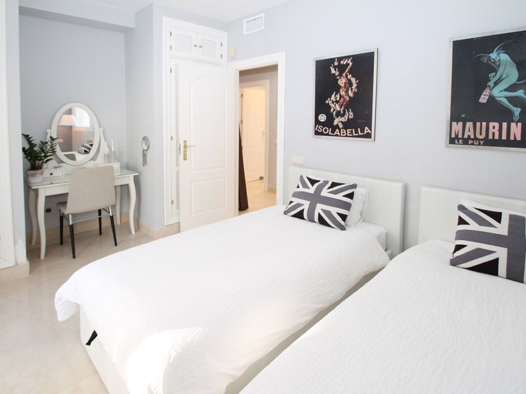 Town House for Sale in Istan, Malaga 8