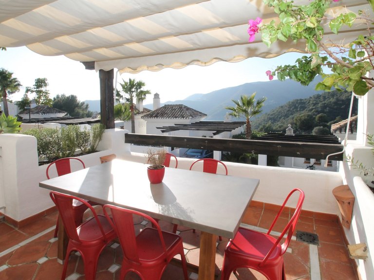Town House for Sale in Istan, Malaga 3