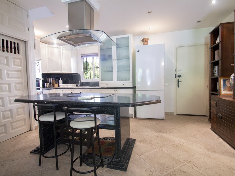 Apartment for Sale in Marbella, Malaga 7