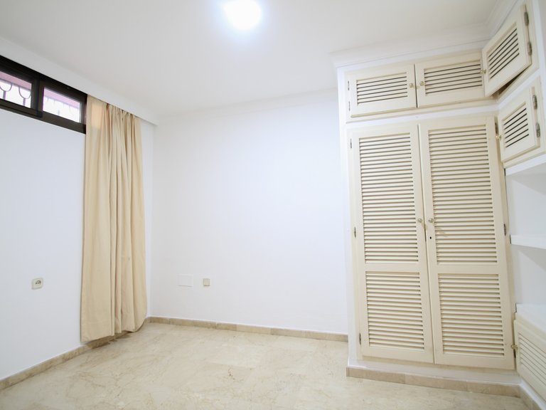 Villa for Sale in Marbella, Malaga 29