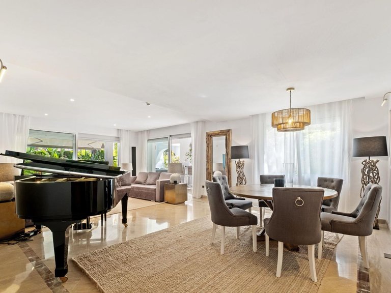 Apartment for Sale in Marbella, Malaga 20