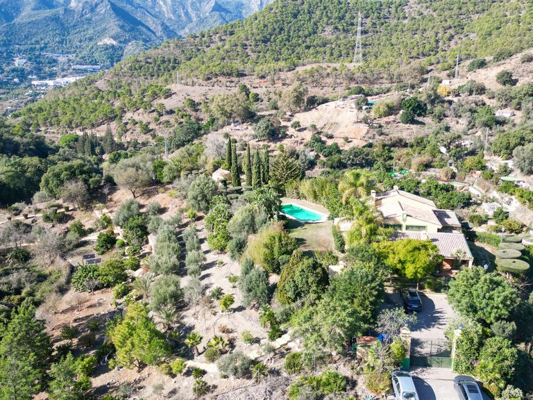 Country House for Sale in Ojen, Malaga 20