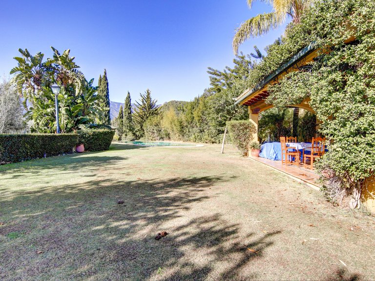 Country House for Sale in Ojen, Malaga 21