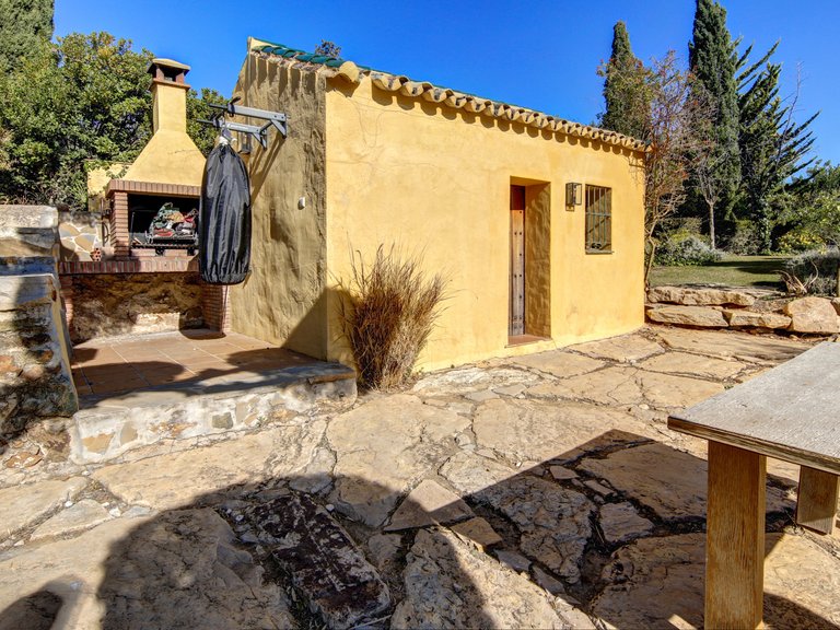 Country House for Sale in Ojen, Malaga 16
