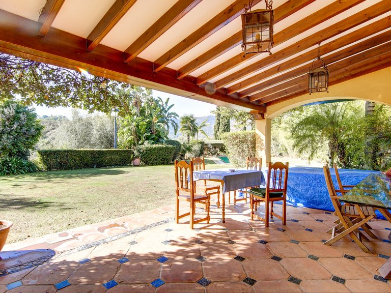 Country House for Sale in Ojen, Malaga 10