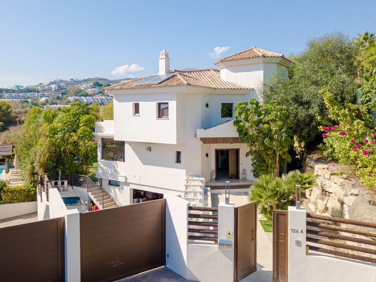 Villa for Sale in Marbella, Malaga 6
