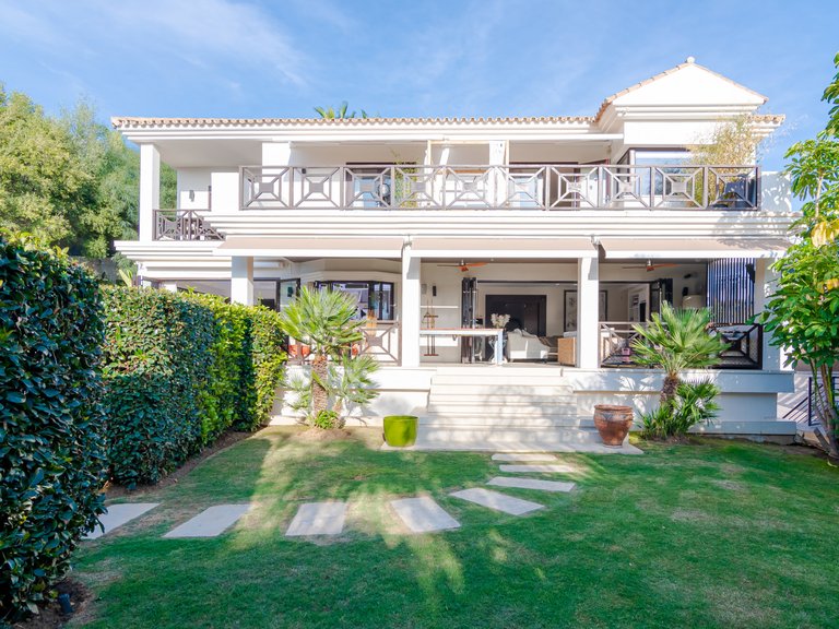 Villa for Sale in Marbella, Malaga 3