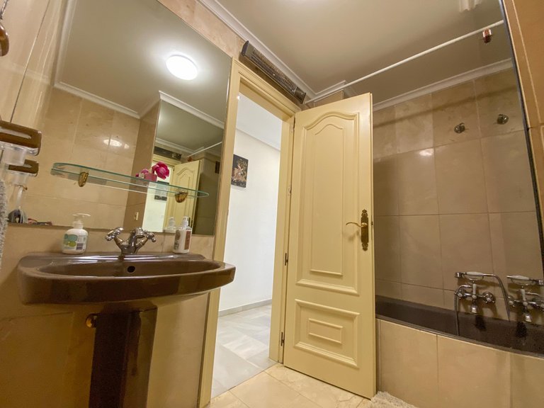Apartment for Sale in Marbella, Malaga 9