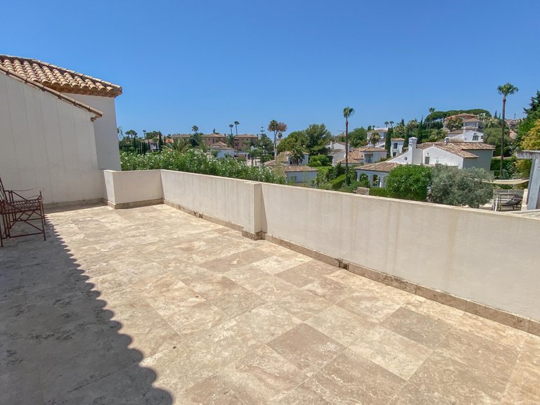 Villa for Sale in Marbella, Malaga 32