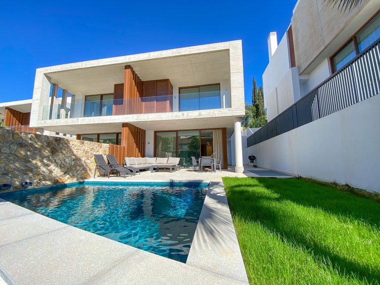 Villa for Sale in Marbella, Malaga 1