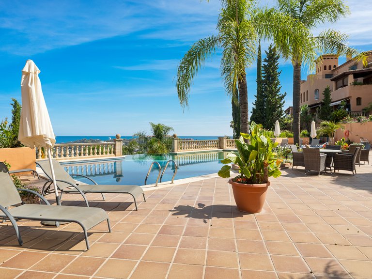 Apartment for Sale in Marbella, Malaga 24