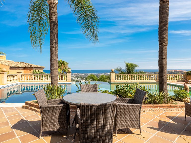 Apartment for Sale in Marbella, Malaga 25