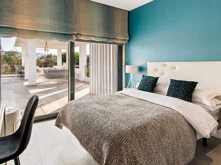 Villa for Sale in Marbella, Malaga 8