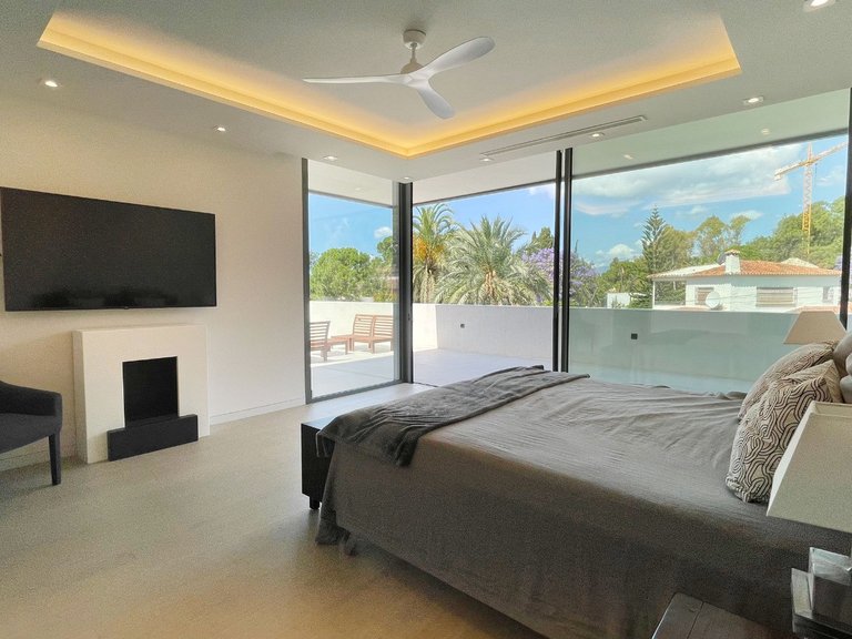 Villa for Sale in Marbella, Malaga 4