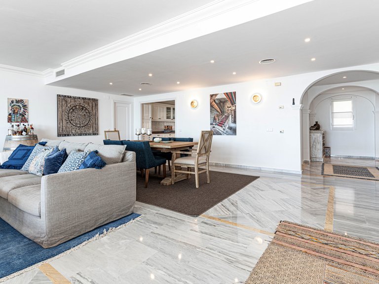 Apartment for Sale in Marbella, Malaga 18