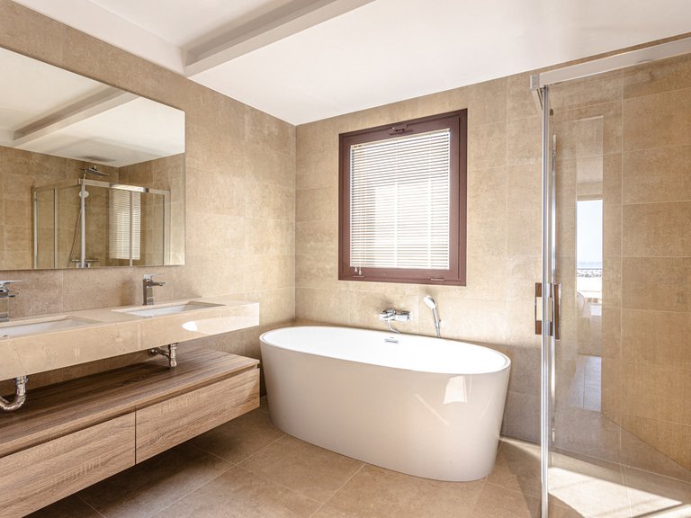 Villa for Sale in Marbella, Malaga 10