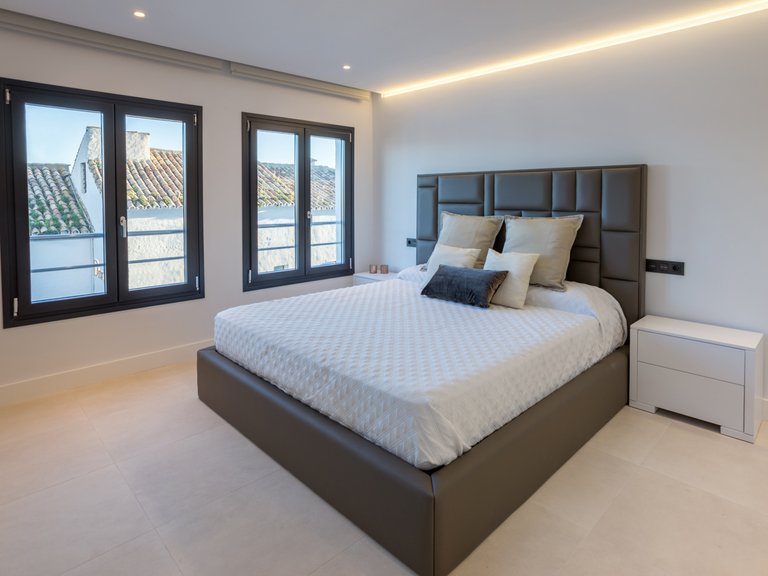 Town House for Sale in Marbella, Malaga 17