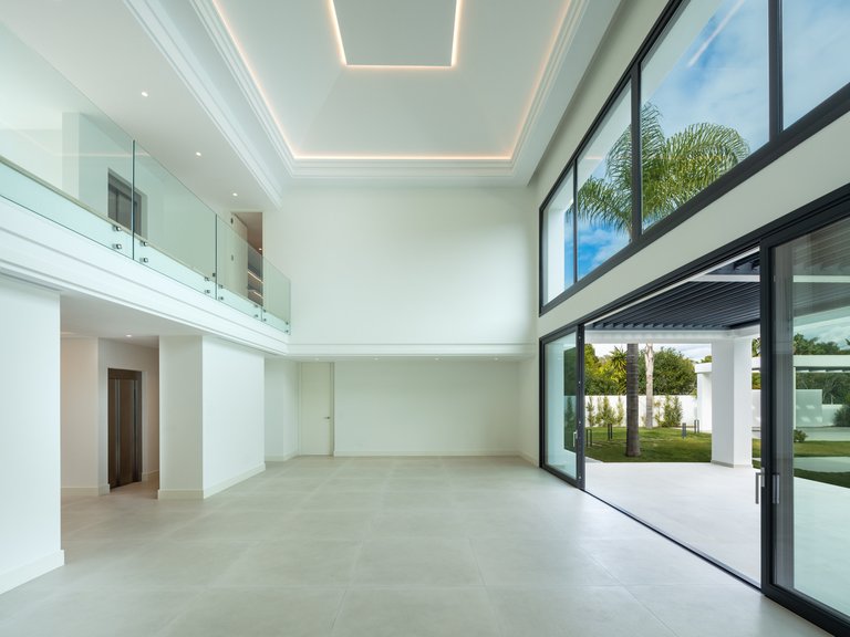 Villa for Sale in Marbella, Malaga 2