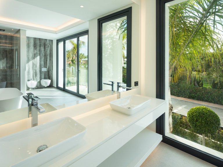 Villa for Sale in Marbella, Malaga 19