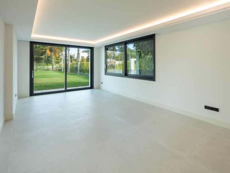 Villa for Sale in Marbella, Malaga 12