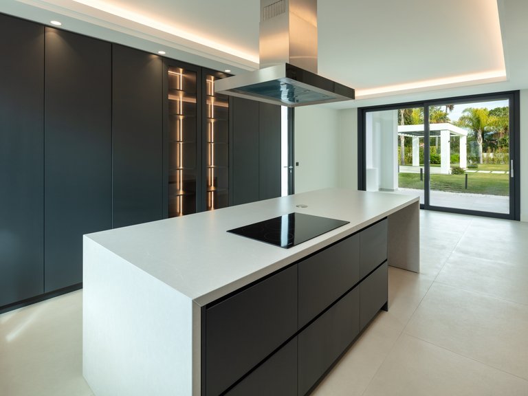 Villa for Sale in Marbella, Malaga 15