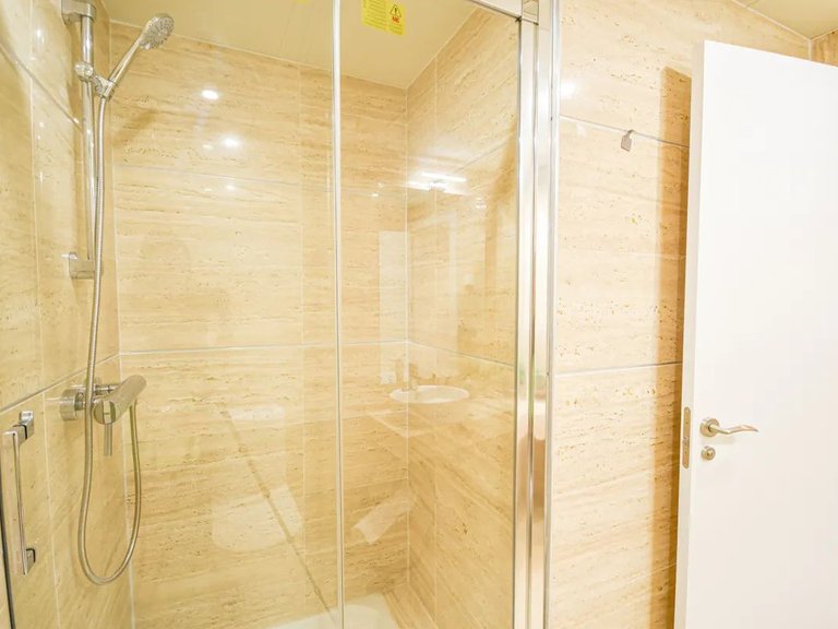 Apartment for Rent in Benahavis, Malaga 15