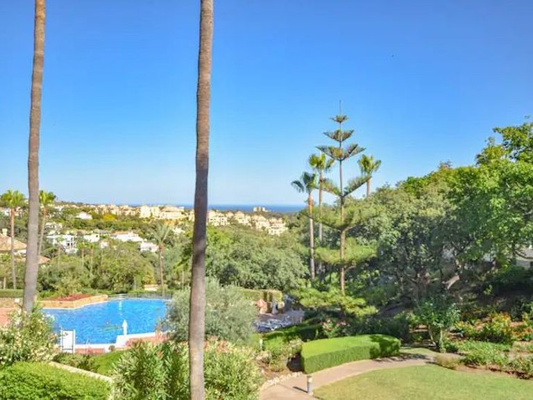 Apartment for Rent in Benahavis, Malaga 14