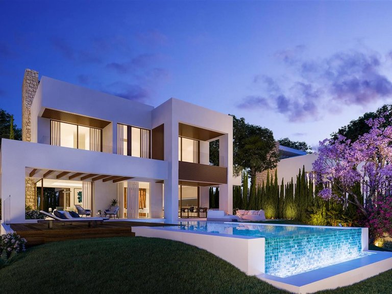 Villa for Sale in Marbella, Malaga 3