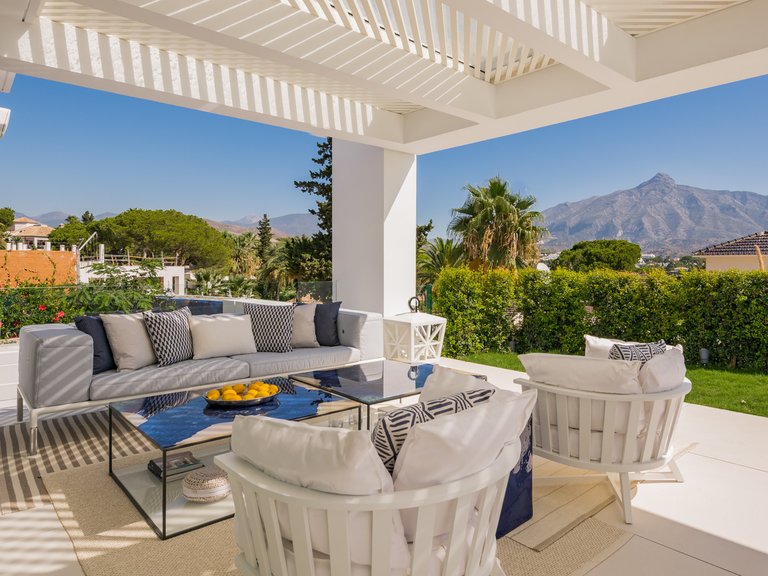Villa for Sale in Marbella, Malaga 10