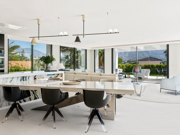 Villa for Sale in Marbella, Malaga 40