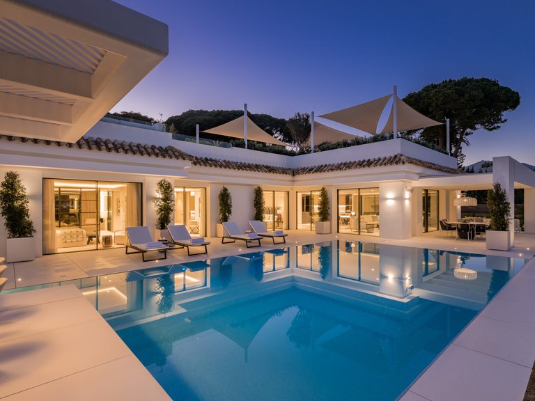 Villa for Sale in Marbella, Malaga 1