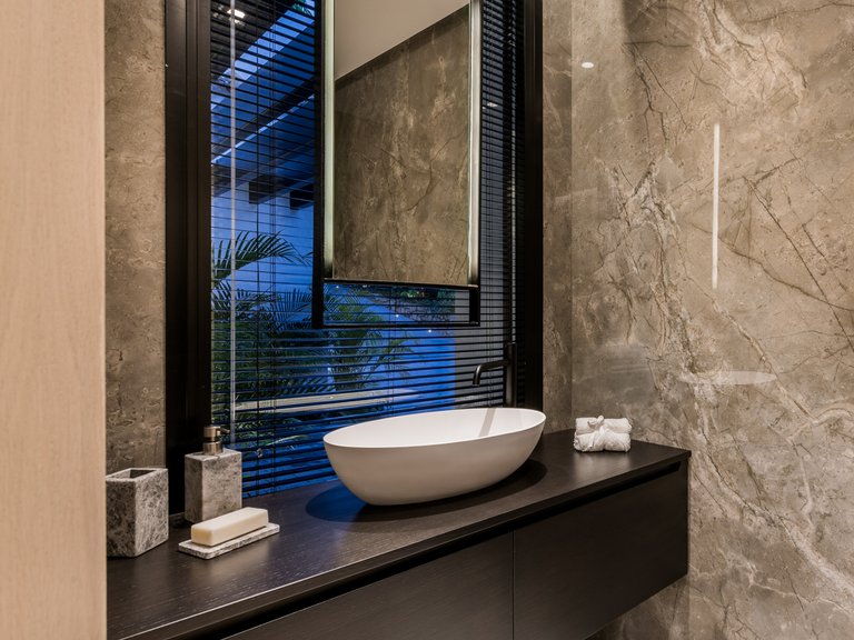 Villa for Sale in Marbella, Malaga 49