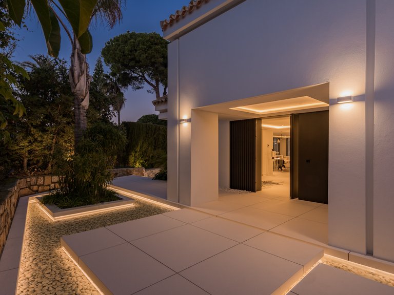 Villa for Sale in Marbella, Malaga 54