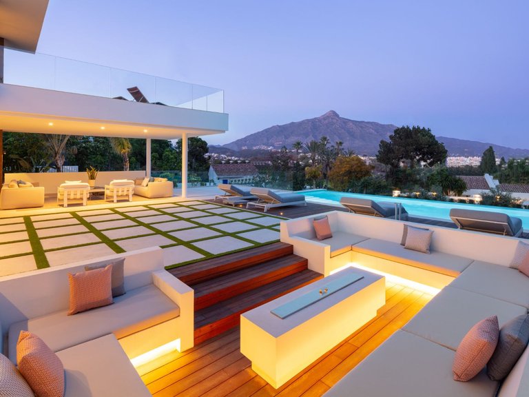 Villa for Sale in Marbella, Malaga 5