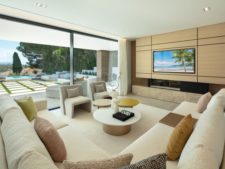 Villa for Sale in Marbella, Malaga 16