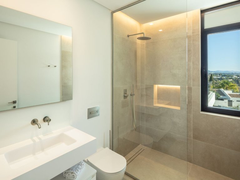 Villa for Sale in Marbella, Malaga 30